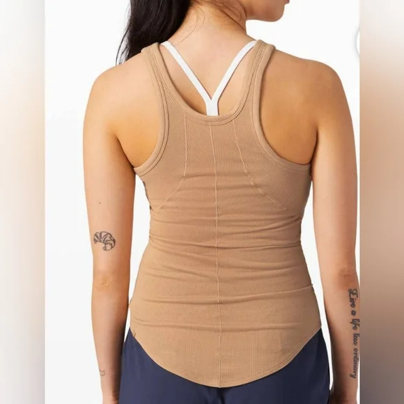 CLOSET CLOSING - Lululemon Full Day Ahead Tank - Picture 2 of 5